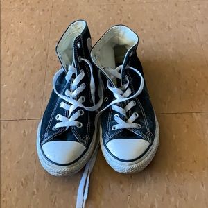 black converse